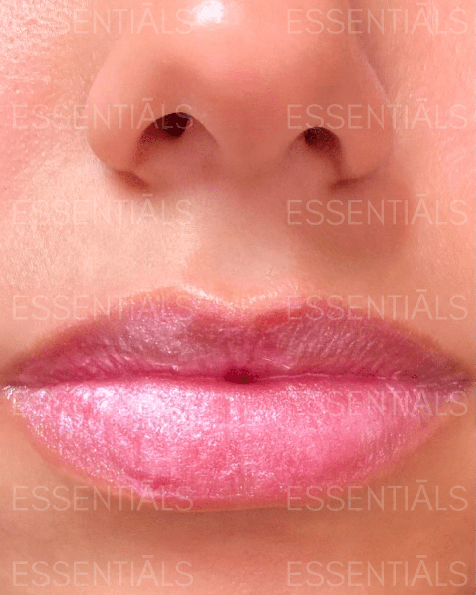 Stardust Gloss Temptation - Celestial Glow - Essentials